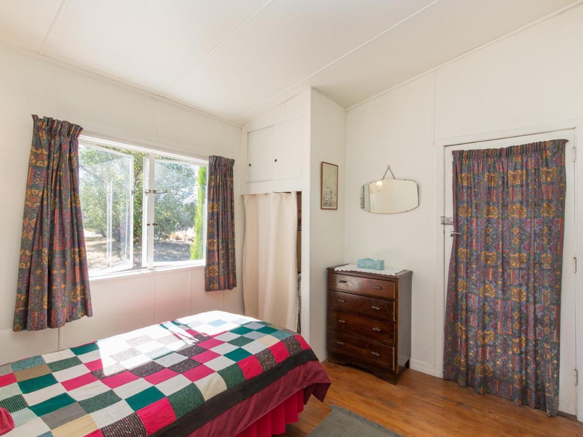 Southern Lakes Sweetie - Albert Town Bach Wanaka Eksteriør billede