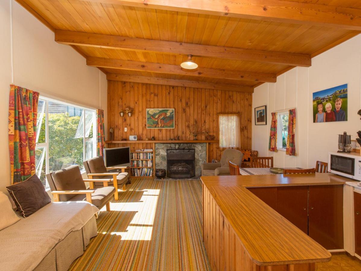 Southern Lakes Sweetie - Albert Town Bach Wanaka Eksteriør billede
